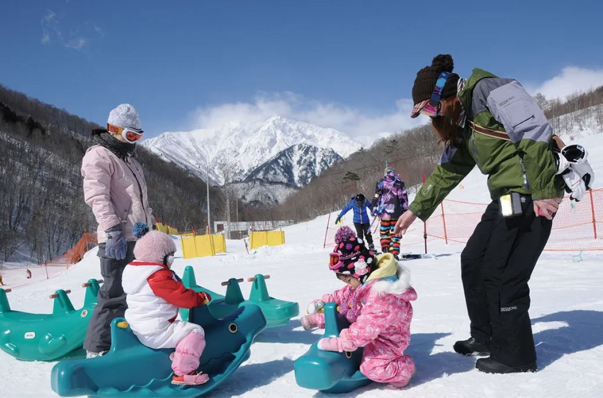 goryu-kham-pha-da-dang-cac-khu-truot-tuyet-o-hakuba-nhat-ban